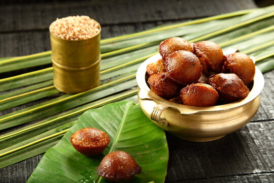 Unniyappam
